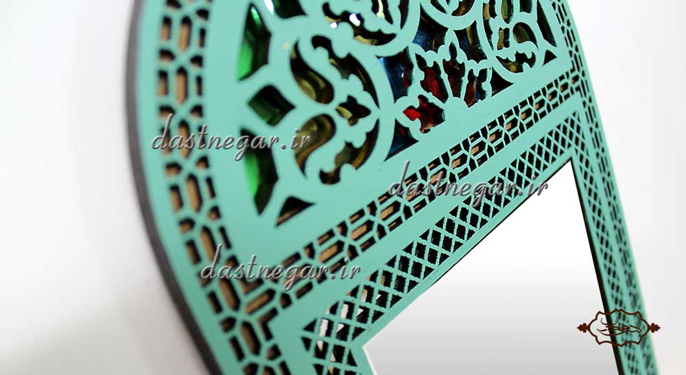 آینه طرح درب سنتی منزل کاربردیاتاق خواب دم در پذیرایی هنری دکوری دکوراتیو جهیزیه عروس قیمت زیبا جدید فروشی به روز خاص شیک قدی قدنما ایستاده دیواری روی دیوار صنایع دستی طرح درب پنجره سنتی چوبی