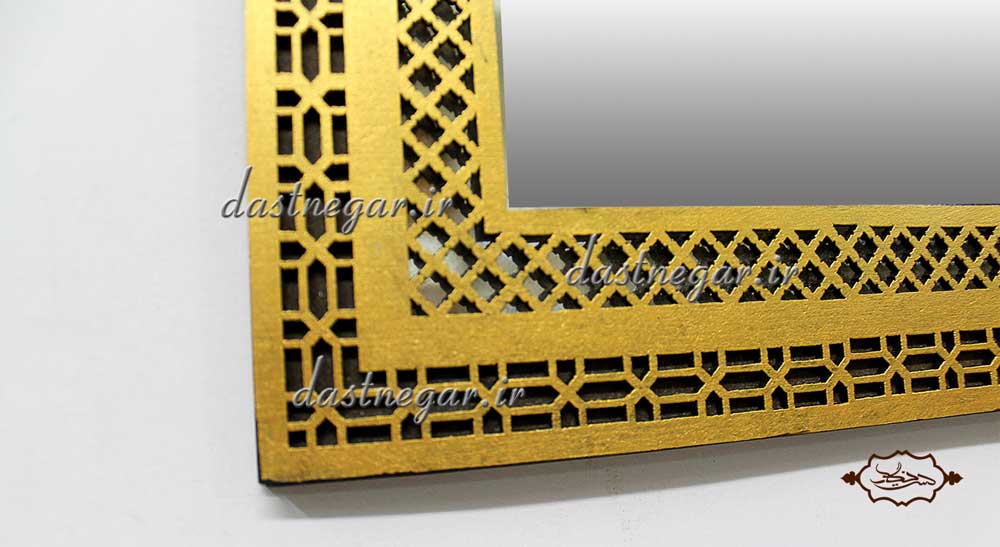 آینه طرح درب سنتی منزل کاربردیاتاق خواب دم در پذیرایی هنری دکوری دکوراتیو جهیزیه عروس قیمت زیبا جدید فروشی به روز خاص شیک قدی قدنما ایستاده دیواری روی دیوار صنایع دستی طرح درب پنجره سنتی چوبی