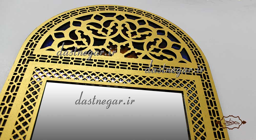 آینه طرح درب سنتی منزل کاربردیاتاق خواب دم در پذیرایی هنری دکوری دکوراتیو جهیزیه عروس قیمت زیبا جدید فروشی به روز خاص شیک قدی قدنما ایستاده دیواری روی دیوار صنایع دستی طرح درب پنجره سنتی چوبی