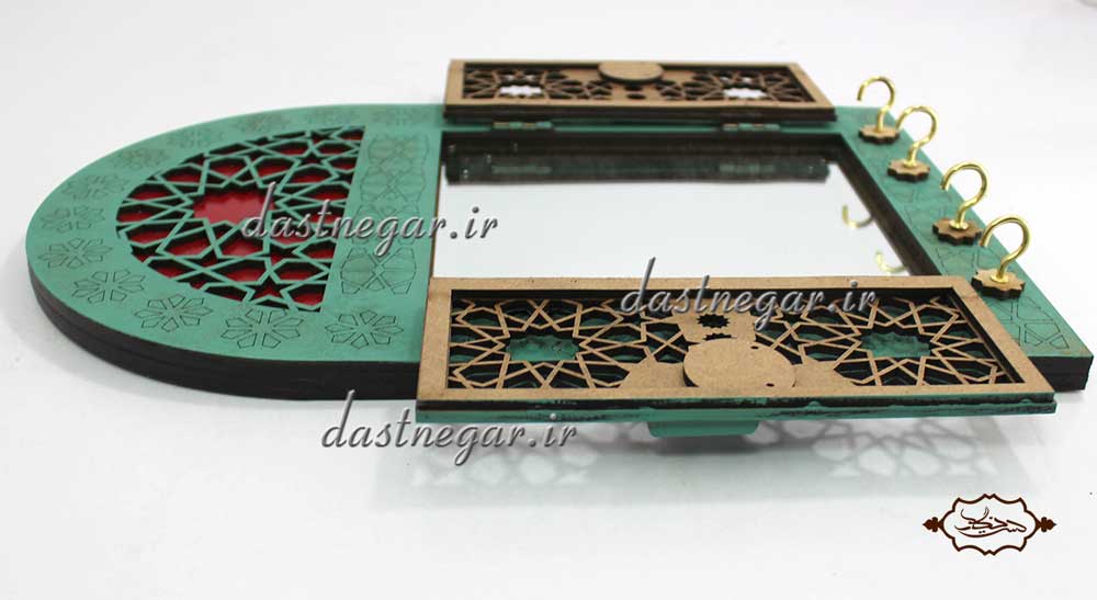 آینه طرح درب سنتی منزل کاربردیاتاق خواب دم در پذیرایی هنری دکوری دکوراتیو جهیزیه عروس قیمت زیبا جدید فروشی به روز خاص شیک قدی قدنما ایستاده دیواری روی دیوار صنایع دستی طرح درب پنجره سنتی چوبی
