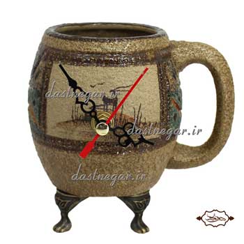 ساعت رومیزی طرح ماگ 